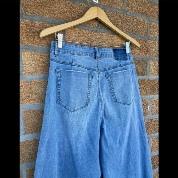 UNIQ BY LITZ Wide-Leg Bellbottom Star Jeans Blue size 30 - Picture 11 of 14